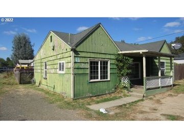 326 NW CIVIL BEND AVE, Winston, OR, 97496, 