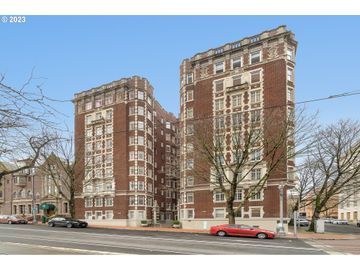 1209 SW 6TH AVE #801, Portland, OR, 97204, 