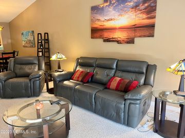 Y, Living Room, 99 BROAD RIVER PL #4303, Welaka, FL, 32193, 