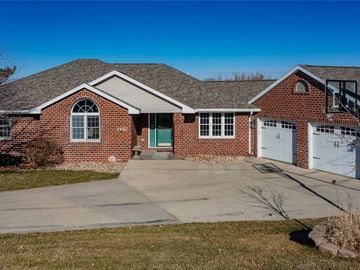1465 South Shore Drive, Knoxville, IA, 50138, 