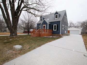 3313 52nd Street, Des Moines, IA, 50310, 