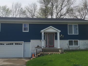 2625 Summer Meadows Drive, Perry, IA, 50220, 