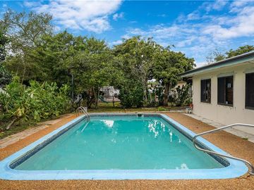 Swimming Pool, 4700 NW 1st Court, Plantation, FL, 33317, 