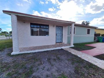Front, 2500 NW 175th Ter, Miami Gardens, FL, 33056, 