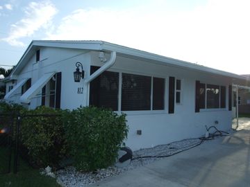 Front, 812 Alamanda Drive, North Palm Beach, FL, 33408, 