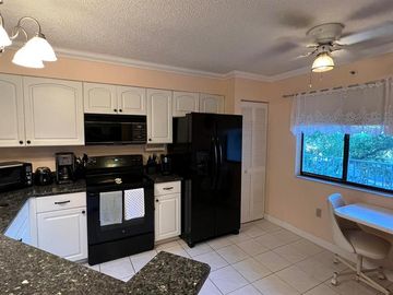 Kitchen, 2240 N Cypress Bend Drive #401, Pompano Beach, FL, 33069, 