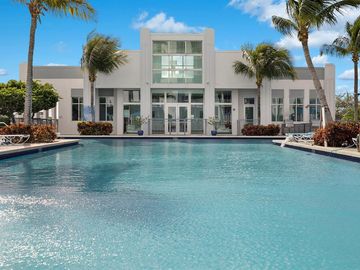 Swimming Pool, 300 S Australian Avenue #1102, West Palm Beach, FL, 33401, 
