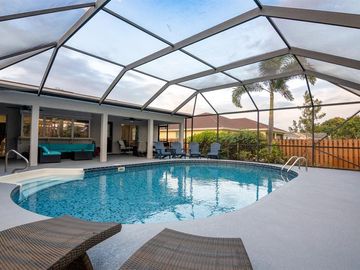 Swimming Pool, 550 SW Grove Avenue, Port Saint Lucie, FL, 34983, 