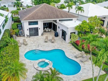 Swimming Pool, 1108 Crystal Drive, Palm Beach Gardens, FL, 33418, 
