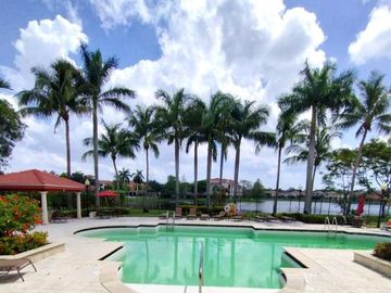 Swimming Pool, 4115 San Marino Boulevard #105, West Palm Beach, FL, 33409, 