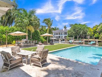 Swimming Pool, 2513 E Las Olas Boulevard, Fort Lauderdale, FL, 33301, 