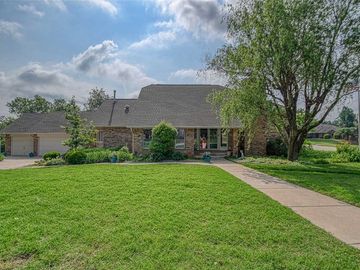 Front, 4716 Westlakes Drive, Norman, OK, 73072, 